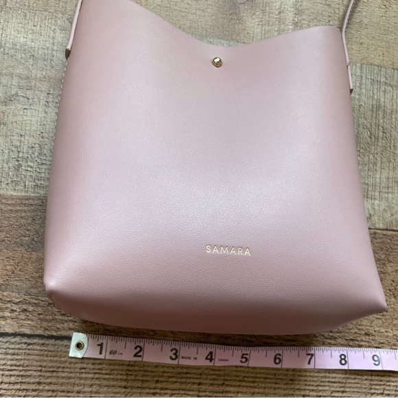 Samara Crossbody Purse Medium Shoulder Bag Peony Pink Vegan Leather NEW - Picture 8 of 10